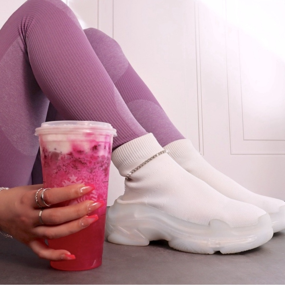 Liliana Women’s White Knit Sock Sneakers Ankle Boots Shoes Size 6 NIB